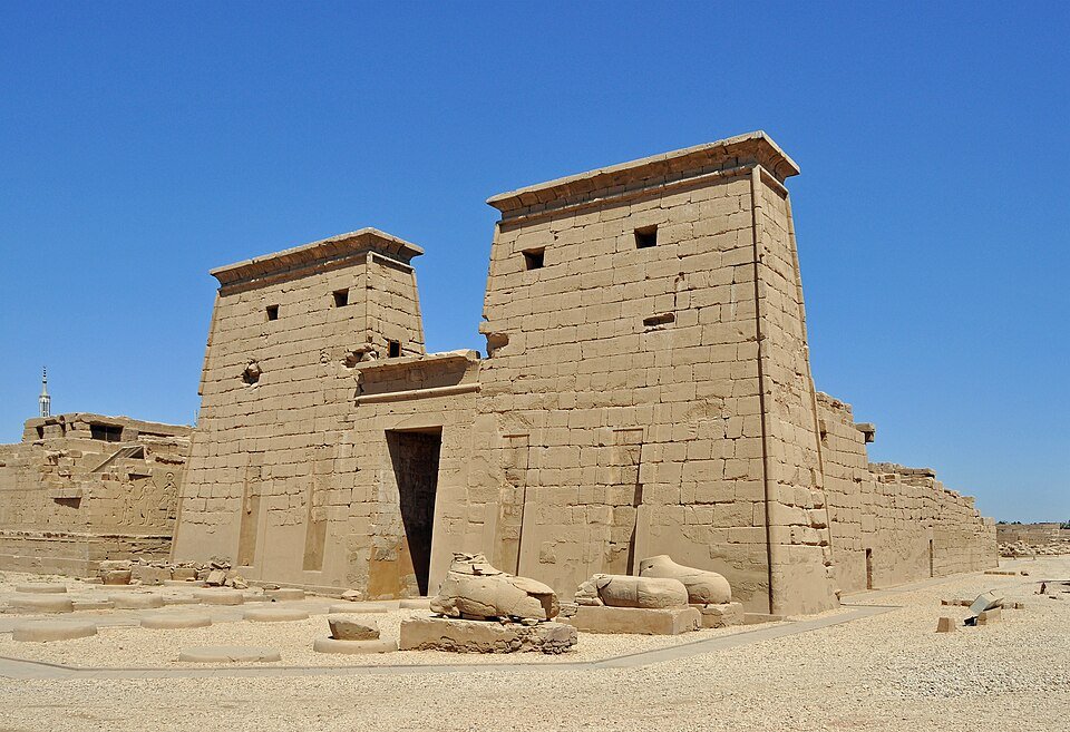 Luxor tours